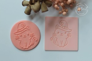 STEMPEL KOT Z KAPELUSZEM