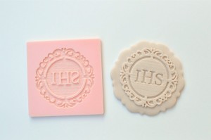 STEMPEL IHS OZDOBNE